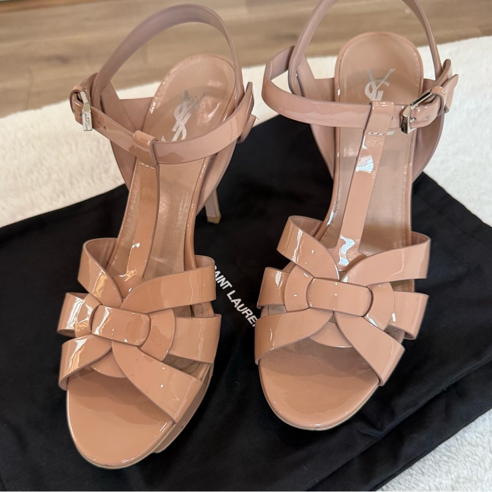 Saint Laurent | Nude Patent Leather Tribute Platform Sandals - Picture 6 of 16